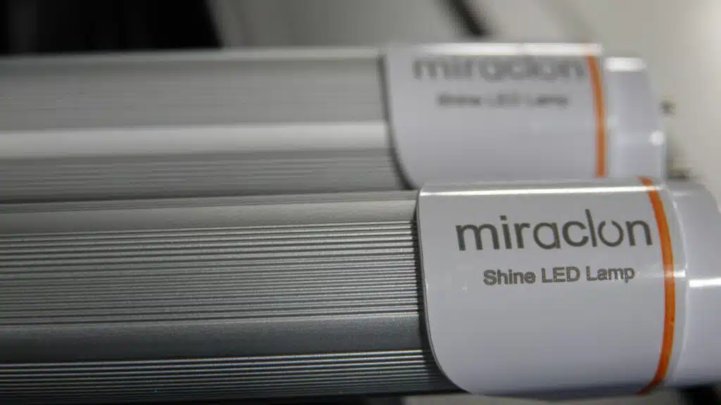 Miraclon LED retrofit kit for flexographic plate exposure units 